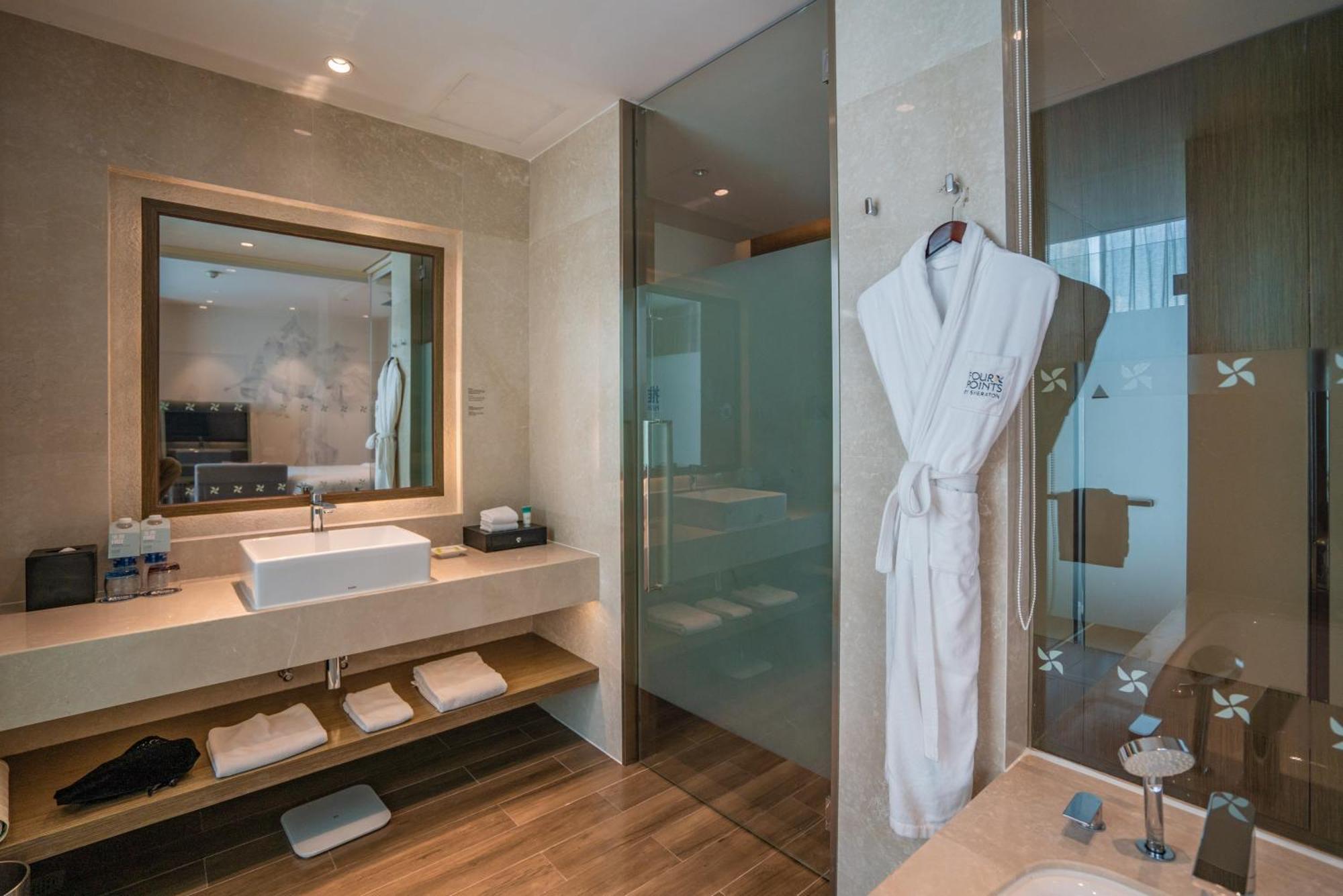 Four Points By Sheraton Changchun Hi-Tech Zone Bagian luar foto
